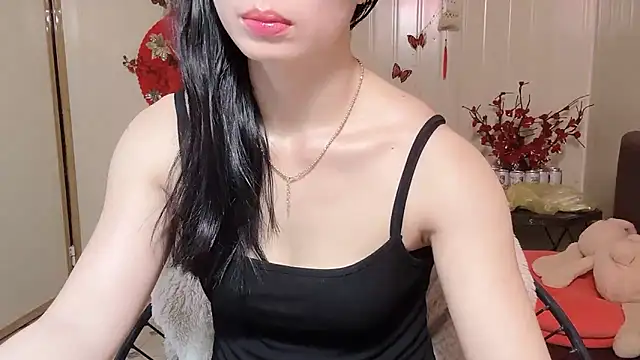 Snapshot of LinhChi_9x chatting on July 4, 2026, 12:53 pm LinhChi 9x online show from July 4, 2026, 12:53 pm