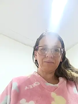 miss hanna07 online show from September 29, 2025, 7:15 am