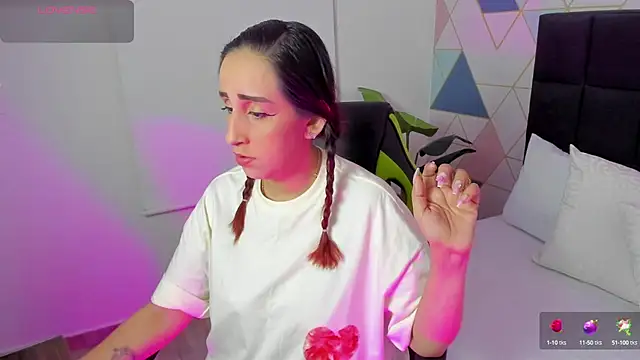 jadde13  online show from October 3, 2025, 7:59 pm