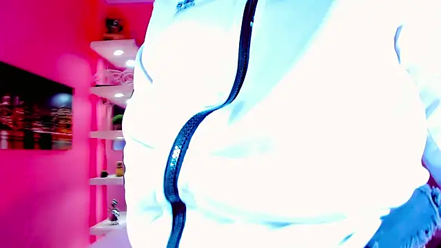 Saamanthaa11 online show from April 10, 2026, 4:52 am