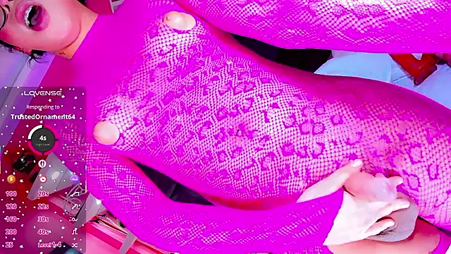 Saamanthaa11 online show from March 27, 2026, 8:26 am