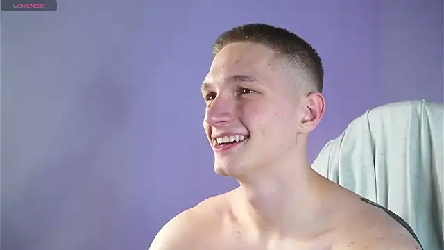 dustyn fox online show from March 10, 2025, 1:01 am