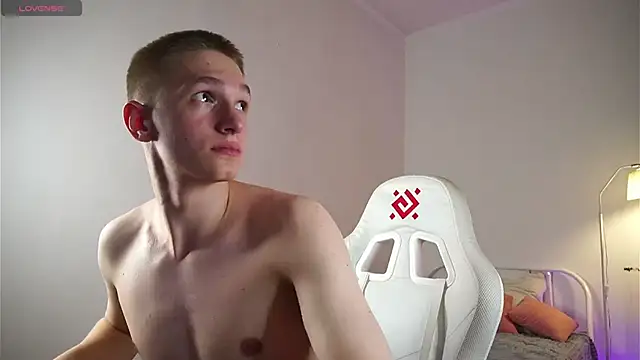 dustyn fox online show from March 20, 2025, 6:20 pm