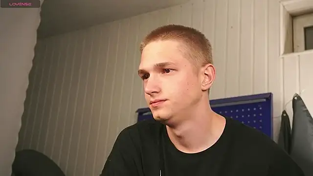 dustyn fox online show from September 17, 2025, 5:04 pm