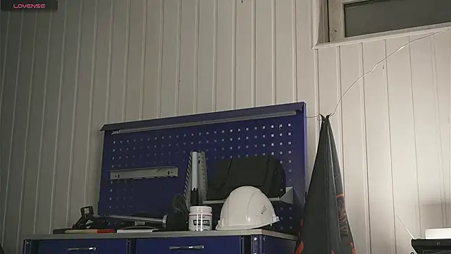 dustyn fox online show from September 8, 2025, 4:39 pm