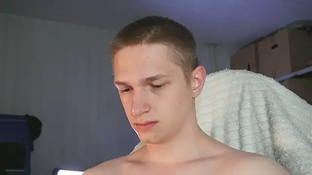 dustyn fox online show from March 31, 2026, 3:30 am