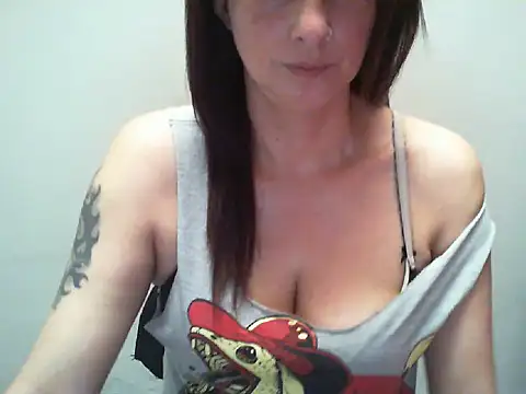 Snapshot of Jennys_room_77 chatting on September 8, 2025, 5:23 pm Jennys room 77 online show from September 8, 2025, 5:23 pm