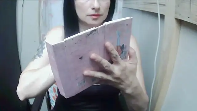 Snapshot of Jennys_room_77 chatting on January 12, 2026, 7:42 pm Jennys room 77 online show from January 12, 2026, 7:42 pm