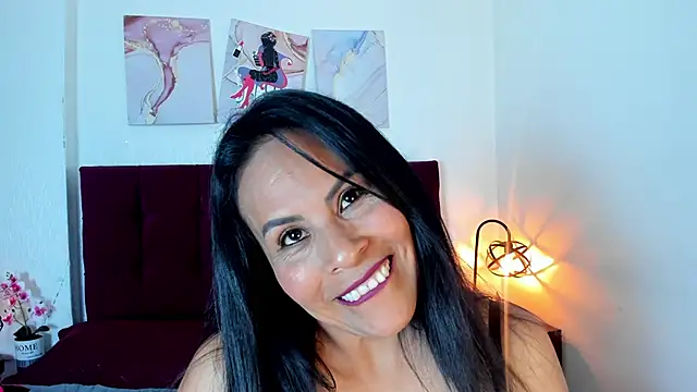 Anthonelaa   online show from September 29, 2025, 8:14 pm