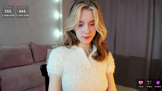 Snapshot of Dearly_Emily chatting on March 15, 2025, 8:15 am Dearly Emily online show from March 15, 2025, 8:15 am