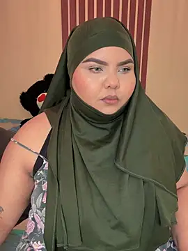  Shara Handal  online show from September 26, 2025, 7:48 am