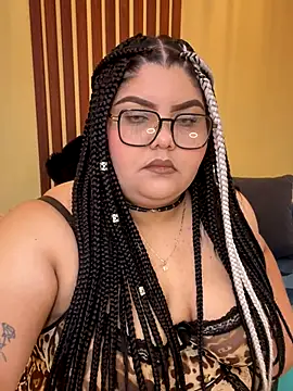  Shara Handal  online show from October 26, 2025, 9:53 am