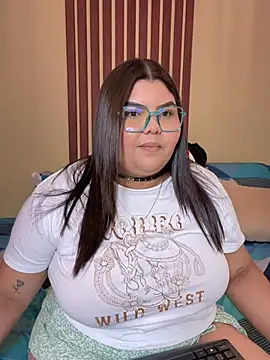  Shara Handal  online show from March 18, 2025, 11:44 am