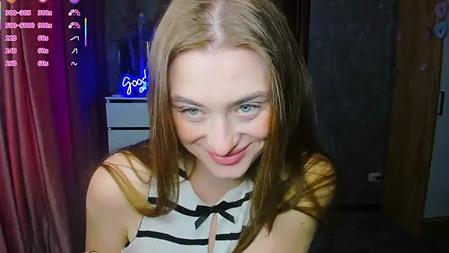 Snapshot of Demure_Smile chatting on September 26, 2025, 8:10 am Demure Smile online show from September 26, 2025, 8:10 am