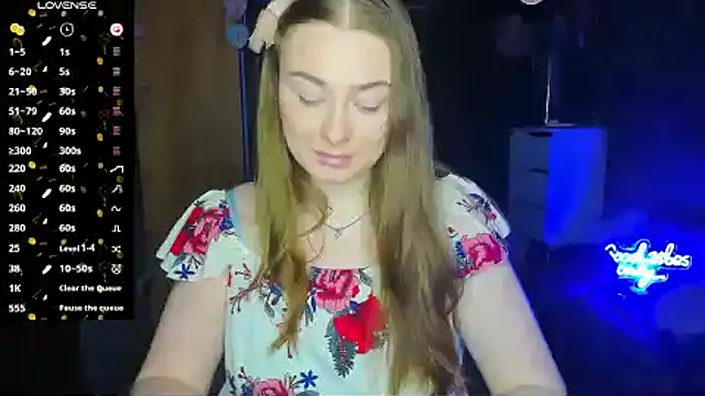 Snapshot of Demure_Smile chatting on March 13, 2025, 12:56 pm Demure Smile online show from March 13, 2025, 12:56 pm