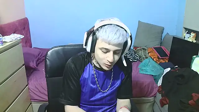 Nenejoven16- online show from February 8, 2025, 2:36 am