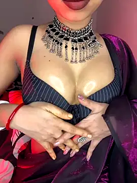 Snapshot of Hot-sexy222 chatting on November 8, 2025, 12:47 am Hot-sexy222 online show from November 8, 2025, 12:47 am