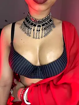 Snapshot of Hot-sexy222 chatting on November 1, 2025, 1:34 am Hot-sexy222 online show from November 1, 2025, 1:34 am