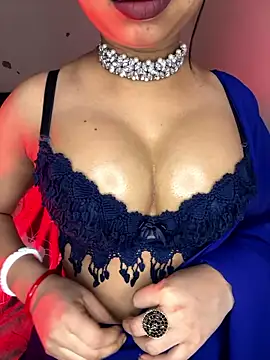 Snapshot of Hot-sexy222 chatting on January 12, 2026, 2:18 am Hot-sexy222 online show from January 12, 2026, 2:18 am