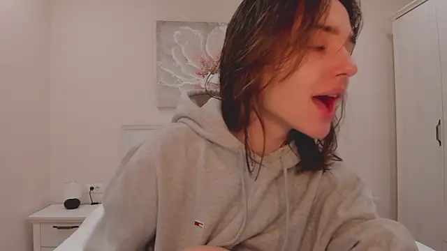 JudyAngil online show from October 29, 2025, 6:01 am