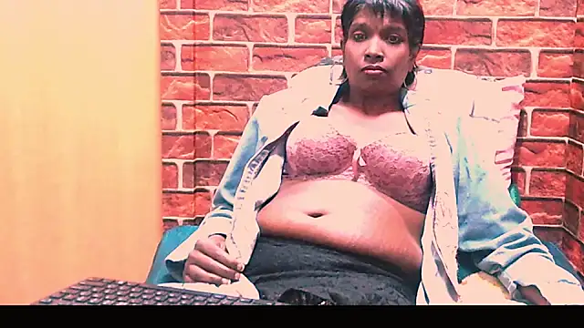 Snapshot of Fuckable_Nasty_MILF chatting on June 28, 2026, 3:13 am Fuckable Nasty MILF online show from June 28, 2026, 3:13 am