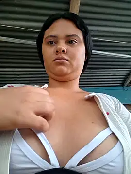 sexy-latin10 online show from October 4, 2025, 11:12 am