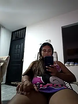 sexy-latin10 online show from April 5, 2026, 2:07 am