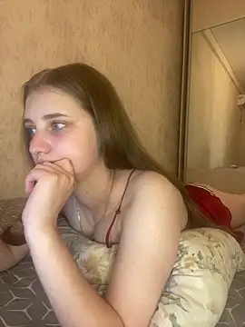 Snapshot of MollyDolle chatting on June 11, 2026, 7:44 pm MollyDolle online show from June 11, 2026, 7:44 pm