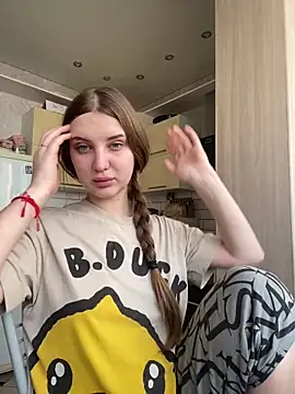 Snapshot of MollyDolle chatting on February 27, 2026, 8:03 am MollyDolle online show from February 27, 2026, 8:03 am