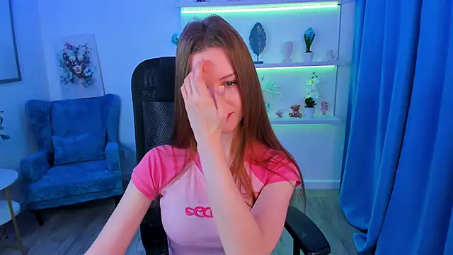 MileyWings online show from September 14, 2025, 4:46 am