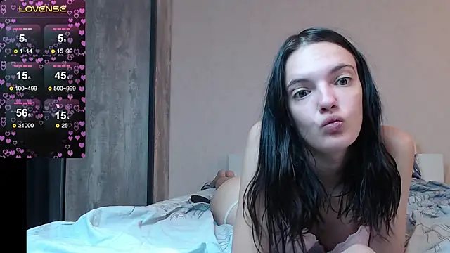 Lia  meow online show from September 13, 2025, 5:24 pm