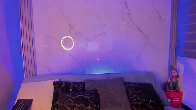 dayan silva  online show from December 5, 2025, 3:16 am