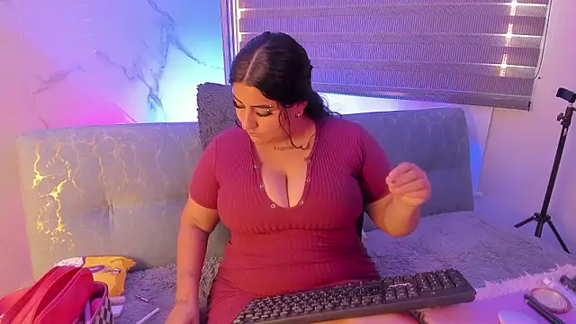 dayan silva  online show from March 14, 2026, 10:05 pm