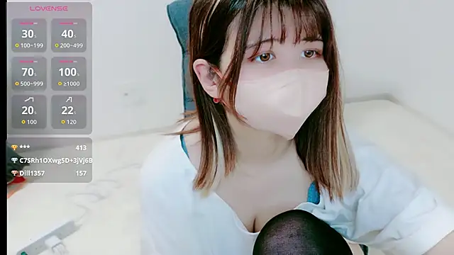 MoMoka jp online show from April 22, 2026, 12:23 pm