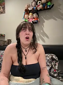 ThicBunz online show from March 17, 2026, 1:08 am