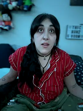 ThicBunz online show from October 25, 2025, 3:28 am