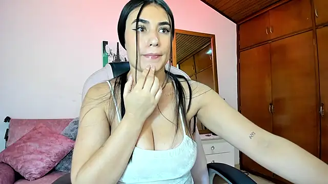 Alheli 16 online show from October 2, 2025, 10:40 am