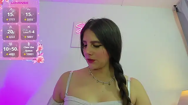 Samanthamillher10 online show from September 21, 2025, 11:48 am