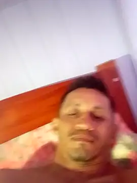 Snapshot of dotado20robson chatting on April 29, 2026, 6:25 pm dotado20robson online show from April 29, 2026, 6:25 pm