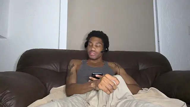 Snapshot of Skinnyblackman chatting on July 25, 2026, 3:14 am Skinnyblackman online show from July 25, 2026, 3:14 am