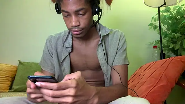 Skinnyblackman online show from March 6, 2026, 5:02 am