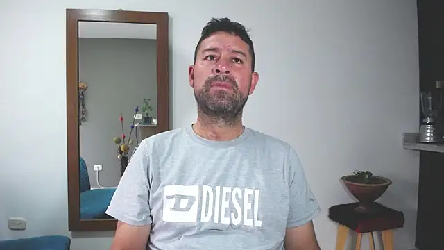 ambar jacksonn online show from October 2, 2025, 10:02 pm