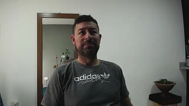 ambar jacksonn online show from October 1, 2025, 7:29 pm