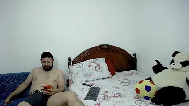 ambar jacksonn online show from April 13, 2026, 11:58 am