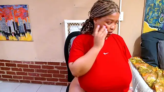 CurvyAfricanGoddess online show from November 28, 2025, 7:03 pm