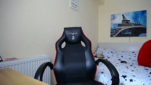 amydamarw online show from April 18, 2026, 11:23 am