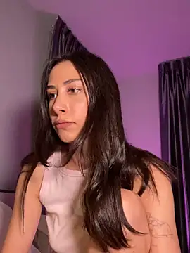 Sophiehii online show from September 26, 2025, 1:51 pm