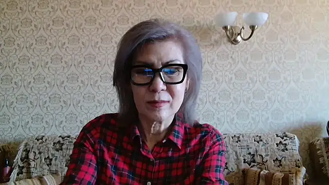 Elegant00Lady online show from October 6, 2025, 6:03 am