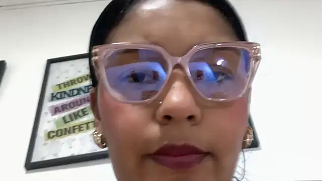 Snapshot of anaesca chatting on May 22, 2026, 2:26 pm anaesca online show from May 22, 2026, 2:26 pm