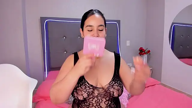 emma lye online show from October 3, 2025, 10:33 pm